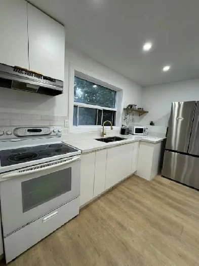 stunning 3 bedrooms North York for rent Image# 9