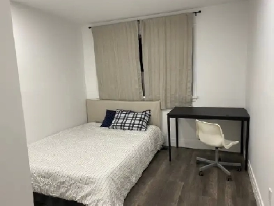 Room For rent in North York & Vaughan Image# 1