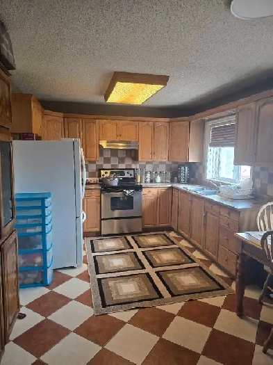 3 bedrooms 2 full bath main floor( Temple) Image# 2