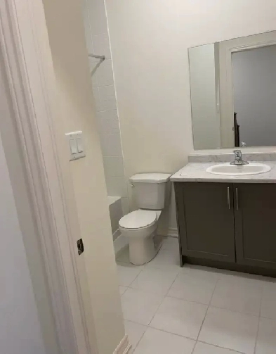 Move in on July 1st! ORLEANS room for females. Fully furnished Image# 3