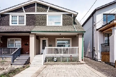 East York Semi Detached Home Image# 5