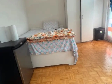 Room for rent at York University Village Image# 1