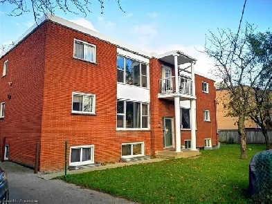 Luxury 2 bedroom apartment 19 Hamilton St., St. Thomas Image# 9