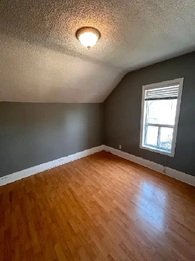 2-Bedroom Apartment for Rent – 132B Wellington St N Image# 5