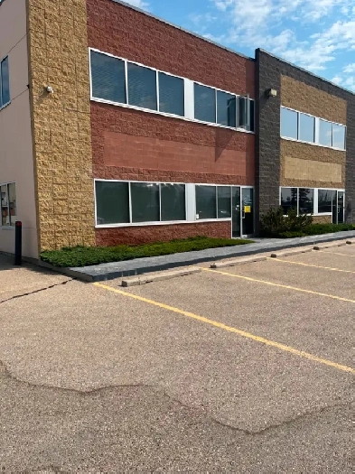 Office space for lease in Foothils industrial area Image# 6