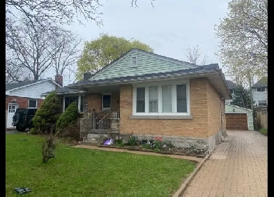 Bright Main Level Bedroom Available In Waterloo! (Rm 3) Image# 2