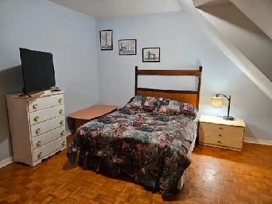 Chambre à louer à la semaine ou au mois Image# 8
