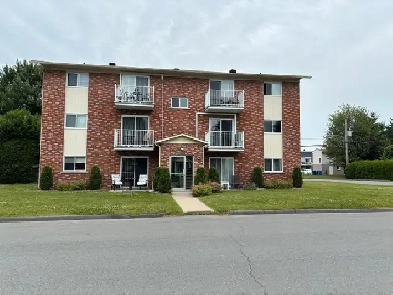 4 1/2 rue Belcourt Granby Image# 1