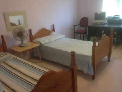 Adelaide . & Hamilton Rd. private room share washroom& kitchen Image# 3