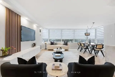 This Absolutely Stunning 2 Bed, 2 Bath Corner Unit Condo Has Bee Image# 1