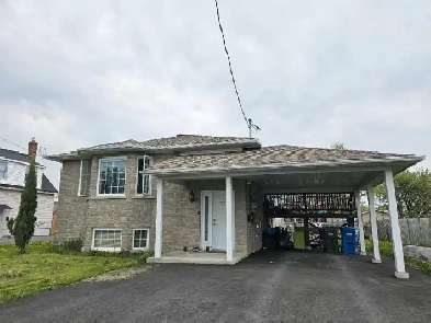 Newly Renovated Two Bedroom Apartment Available Immediately Image# 3