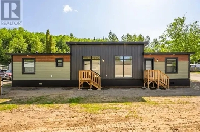 New Moderm Home 3 bed/2bath $349,000 Image# 1