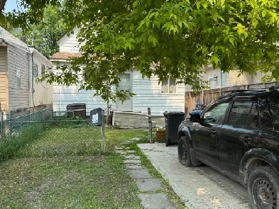 Scotia Heights 1 3/4 Stry 3 Br 1 Bath 1,109 /- ONLY $169,900! Image# 1