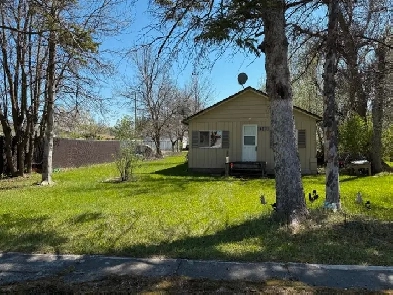 Winnipeg Beach Bung 2 Br 1 Bath 50' Lot ONLY $79,900! Image# 3