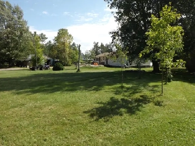 Large Waterfront, West Arm of Lake Nipissing. Image# 6