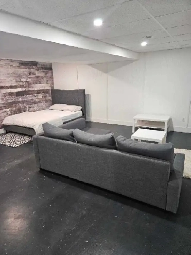 FURNISHED BASEMENT WITH PRIVATE BATHROOM Image# 1