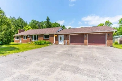 EXCEPTIONAL VALUE HALIBURTON BUNGALOW Image# 7