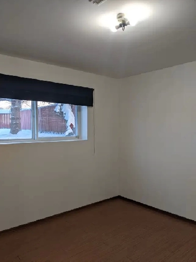 Two bedroom suite for rent. Close to transit and downtown. Image# 4