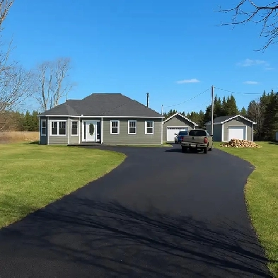 This well-maintained 17-yr old property is move in ready. Image# 9