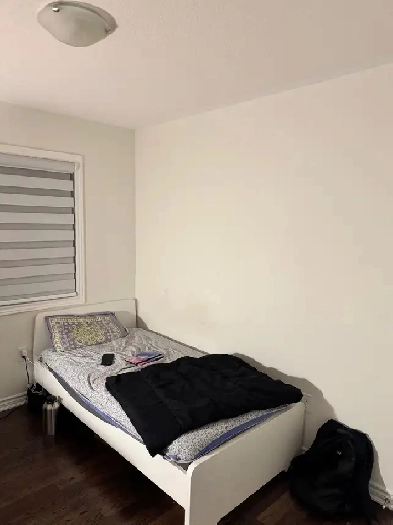 Private bedroom for rent Image# 1