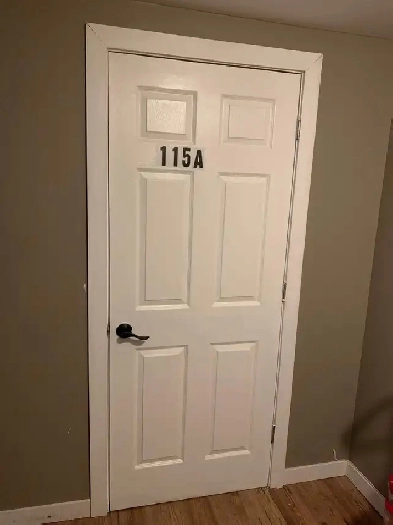 1 bedroom basement Suite in Fort Richmond Image# 1