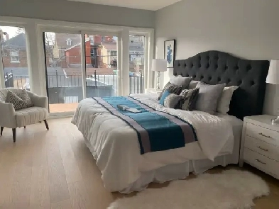 nice room for rent nearby Englinton subway1000 per month Image# 1