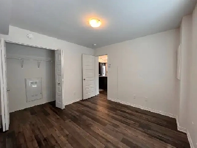 Modern 1-Bedroom Condo for Rent, Aylmer (Gatineau)  $1,350/month Image# 5