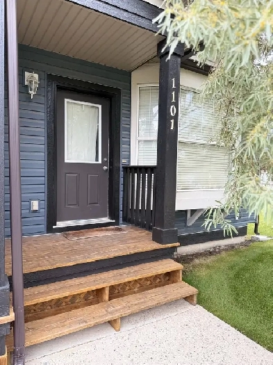 Airdrie Town House For Rent Image# 9