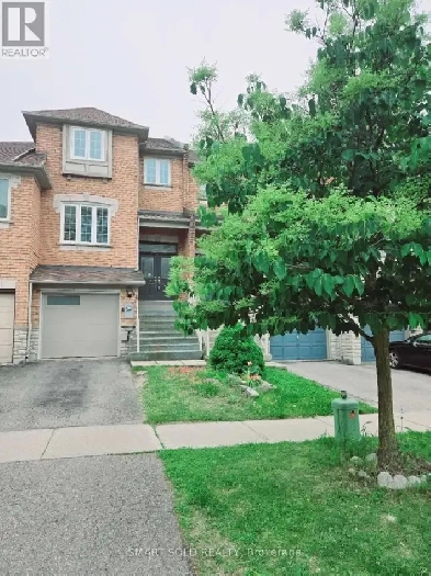 3 bed 3 bath townhouse - Bayview Ave/ Elgin Mills Rd E Image# 1