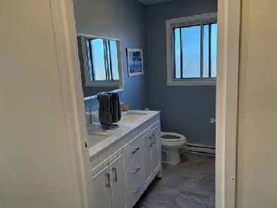 Style Condo 4 1/2 Ouest de l'ile PRES DE TOUT Image# 1