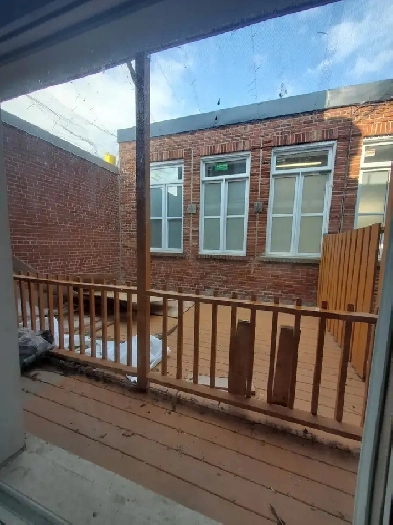 Bright and Spacious 5 1/2 on Wellington by Verdun Beach Image# 14