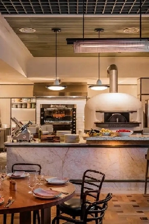 Fully Equipped Pizzeria   Commercial Property Opportunity Image# 1