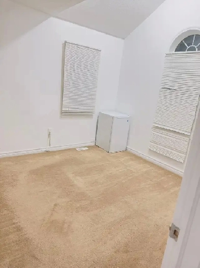 ✨ Room for Rent – Creditview & Wanless, Brampton ✨