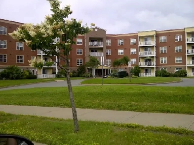 August 1st - 2 bedroom apartment on Parkland Drive Image# 1