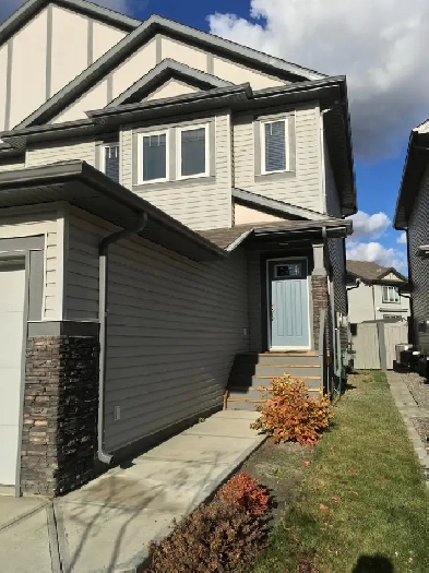 Bright Spacious 3-Bed Duplex with Modern Finishes in Windermere Image# 1