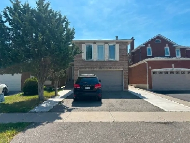5 different rooms in various houses near Humber Col. 4rent July Image# 1