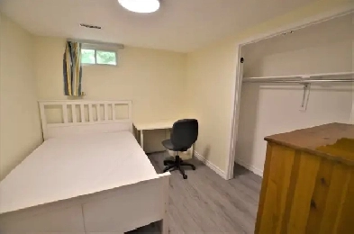 One Room for male Student / Young professional from September Image# 1