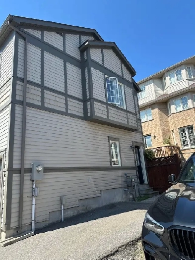 One room apartment for rent in Cornell Markham Image# 9