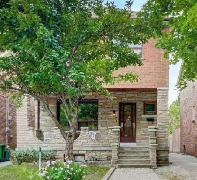Student housing for rent Broadview and Danforth area Image# 10