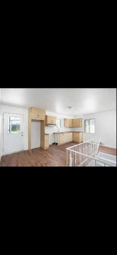 3 bedroom 1 bath apartment Image# 4