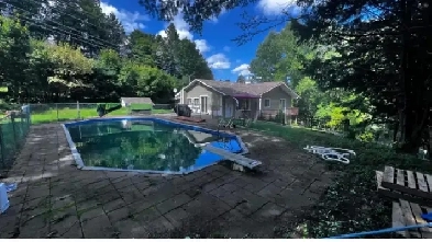Charming Ground Floor 4 ½ Apartment for Rent Saint-Sauveur Image# 12