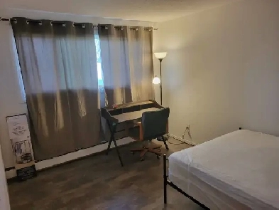 room for rent NW Edmonton quiet and clean Image# 22