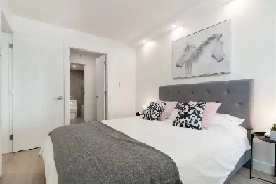 Fully Furnished Private Room in Downtown Vancouver – Move-In NOW Image# 4