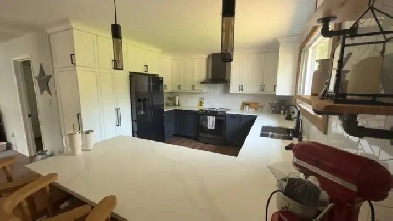 Rent Room in beautiful Innisfil, Ont Image# 1