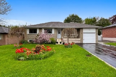 Btiful Frnshd rm/w lving rm- Aug. 1st-Hwy7/McCowan Rd Image# 1