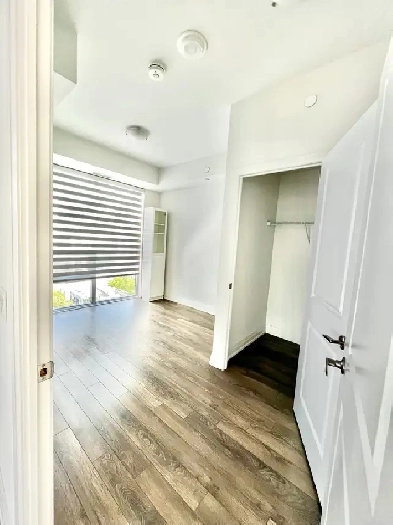 Private All inclusive Master Room For rent Image# 9