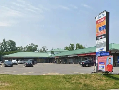 600 SF Commercial retail space available Image# 1
