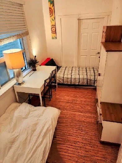 July 1- Pine Room - 2 single beds -Shared home MONTHLY furnished Image# 6