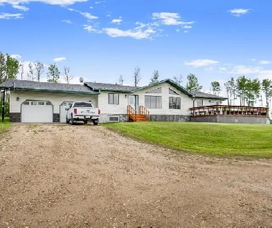 Full Quarter Section with 4 Bed 3.5 Bath House Image# 1