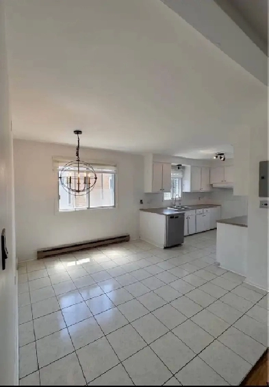 5 1/2 for rent Lasalle corner Dollard Newman Image# 3